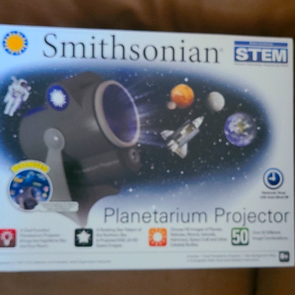 Smithsonian stem planetarium projector